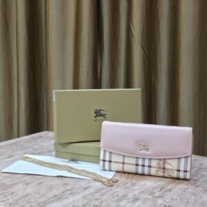 Burberry Premium Ladies Wallet