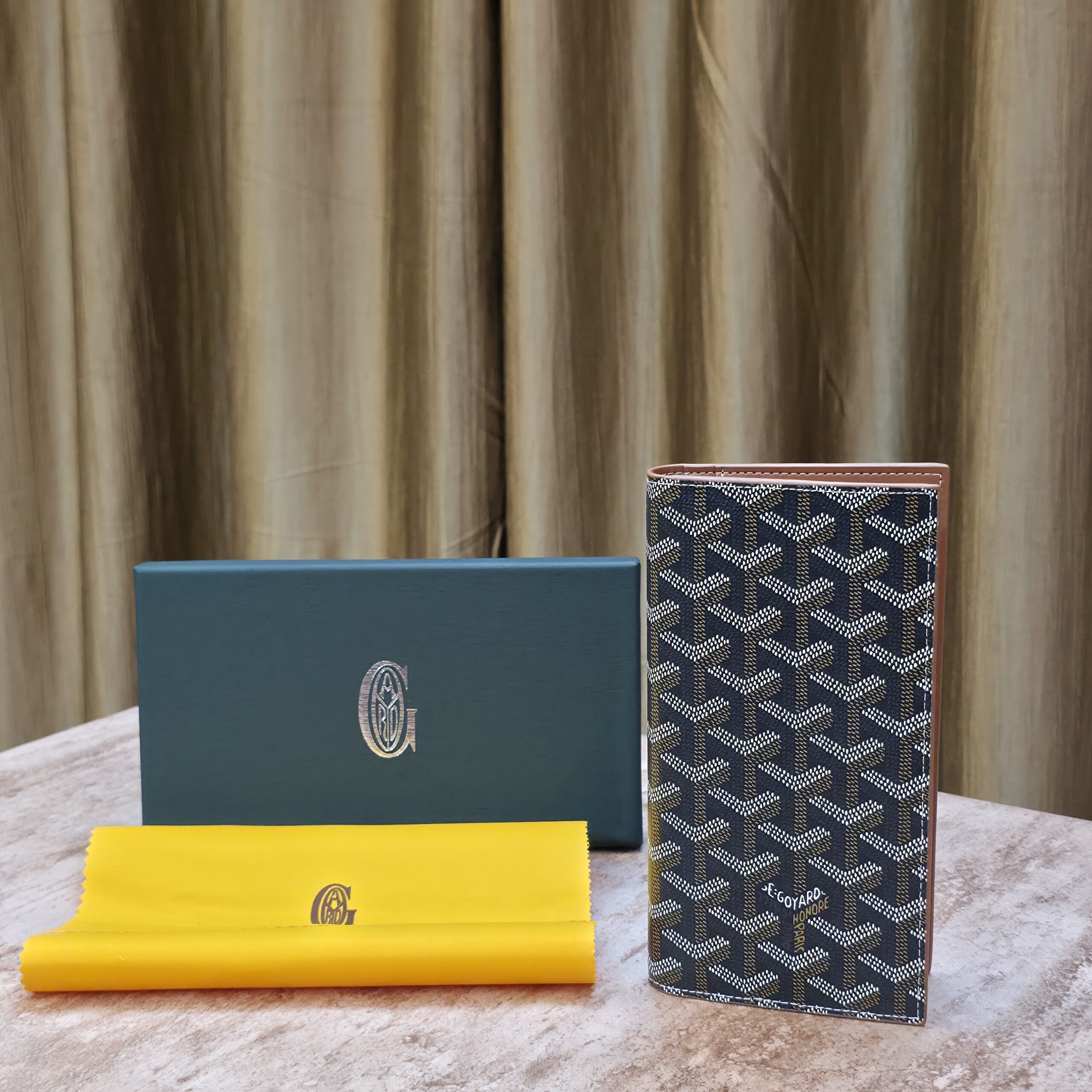 Goy@rd Premium long wallet