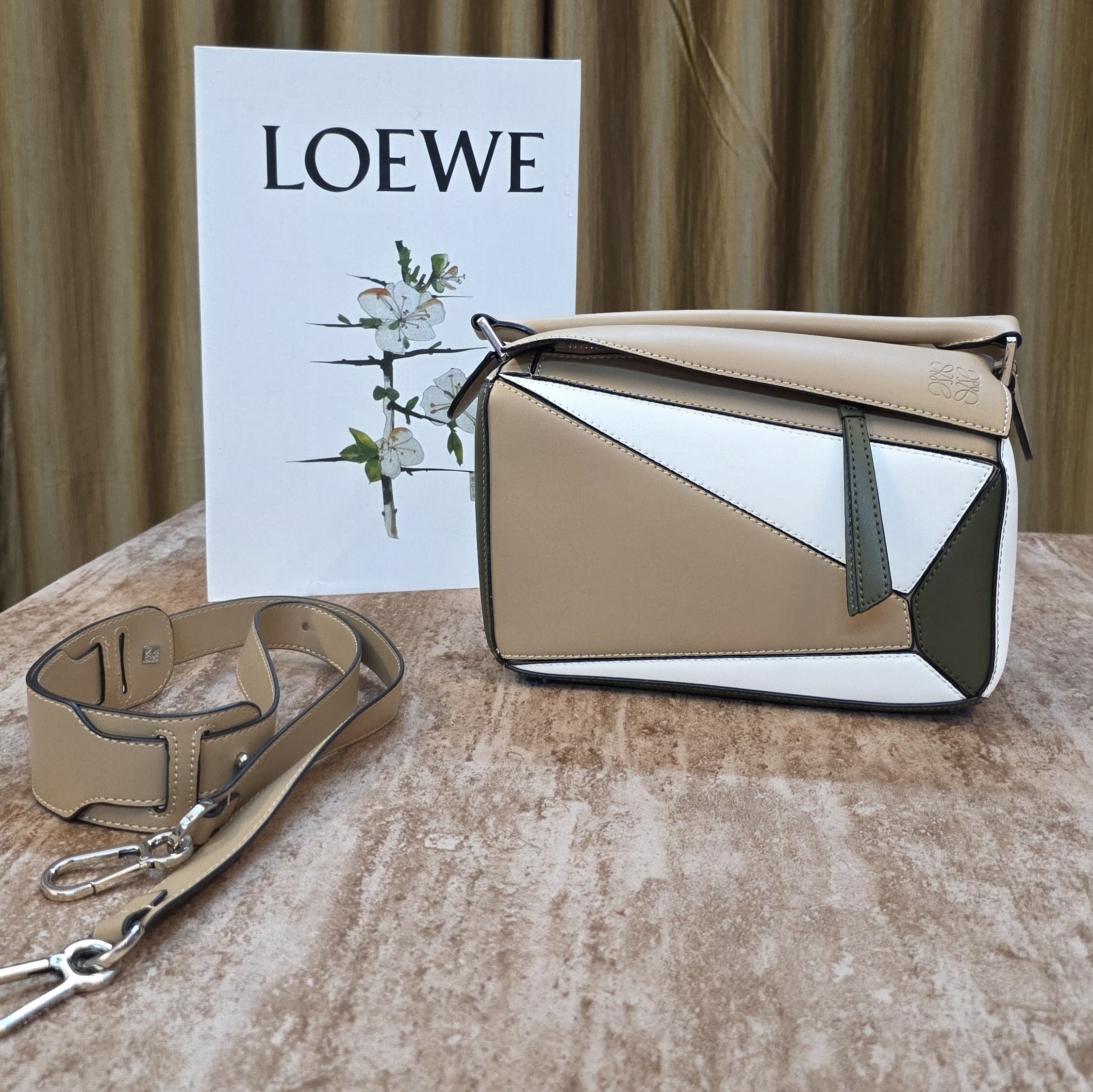 Loewe Premium Bag