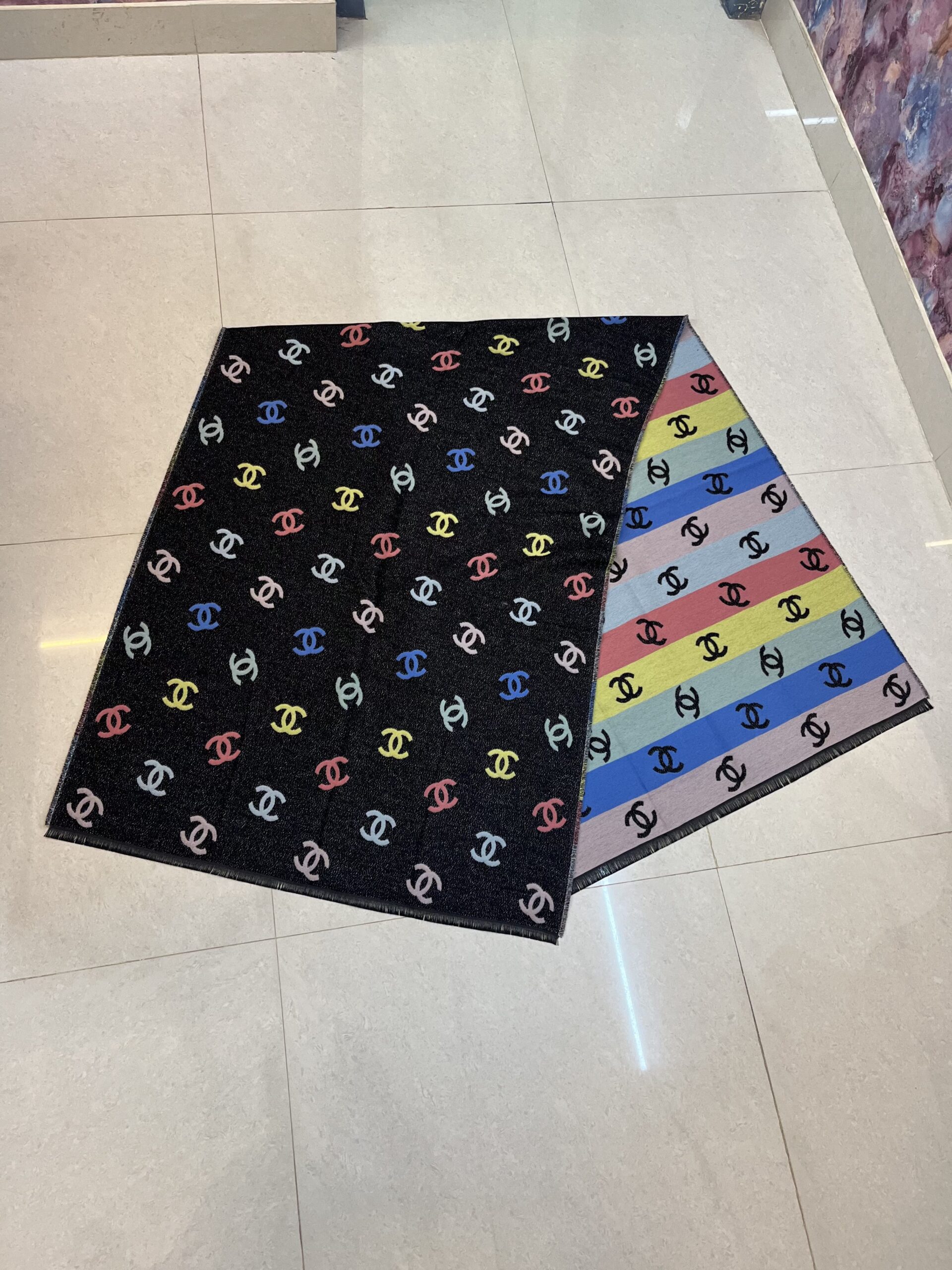 Ch@nel Premium Stole