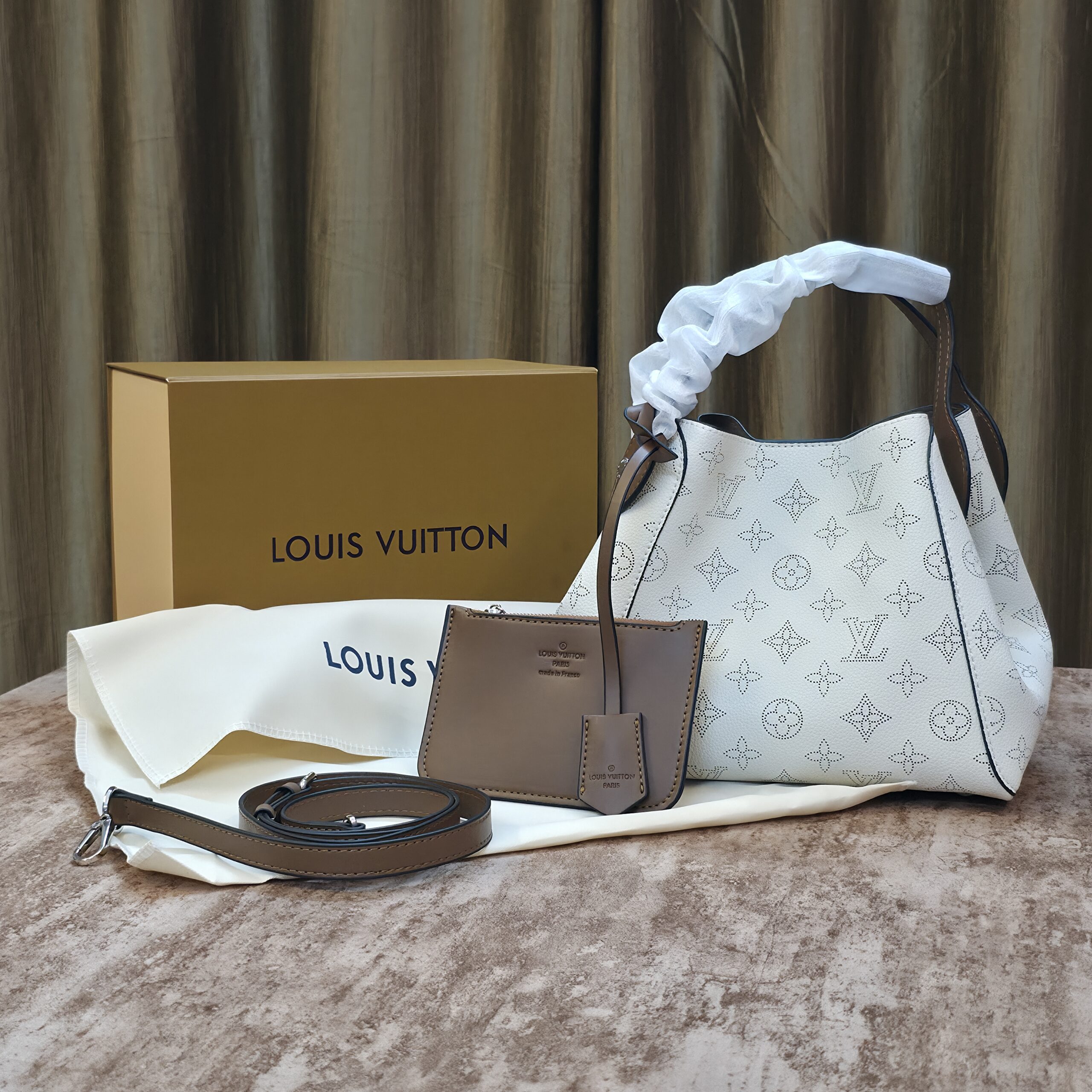 L.V Luxury Ladies Bag