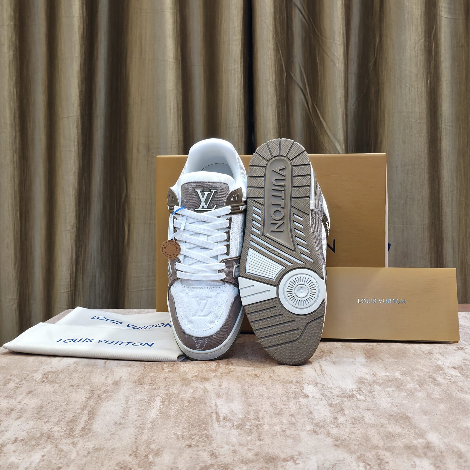 L.V Trainer Premium Sneakers - Image 2
